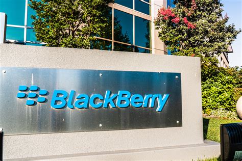 Впервые на рынке: новый телефон BlackBerry 2021 года