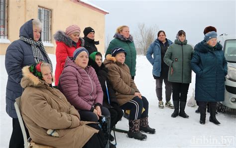 Исследуйте деревни и торгуйте с жителями