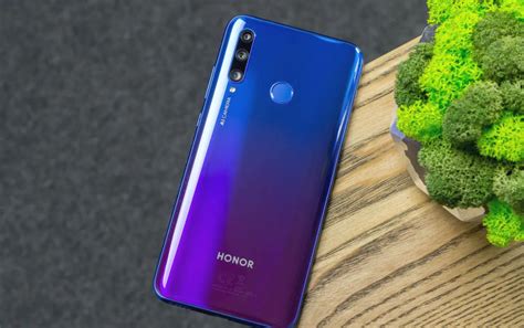 Лучшие телефоны Huawei Honor до 20000 рублей на сайте "Название сайта"