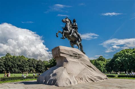 Медный всадник как туристическая достопримечательность