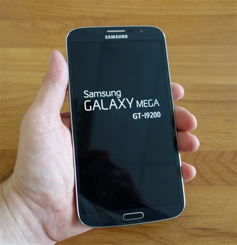 Обзор Samsung Galaxy Mega: модель, характеристики и цены