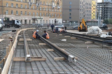 Подготовка пути и укладка рельсов