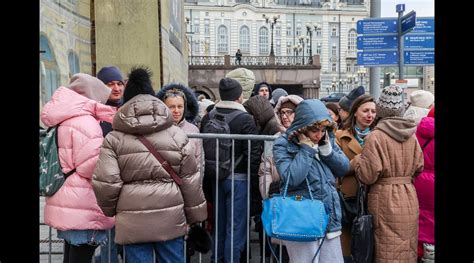 Расписание и покупка билетов в телефонных кассах театра кукол