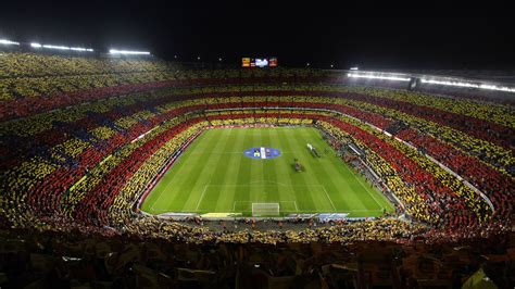 Стильные заставки на экран телефона Camp Nou