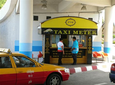 Уникальные возможности и особенности заказа такси ретро