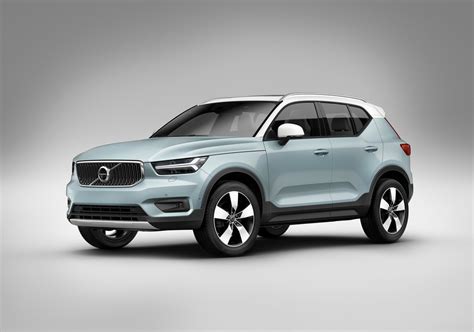 3. Volvo XC40